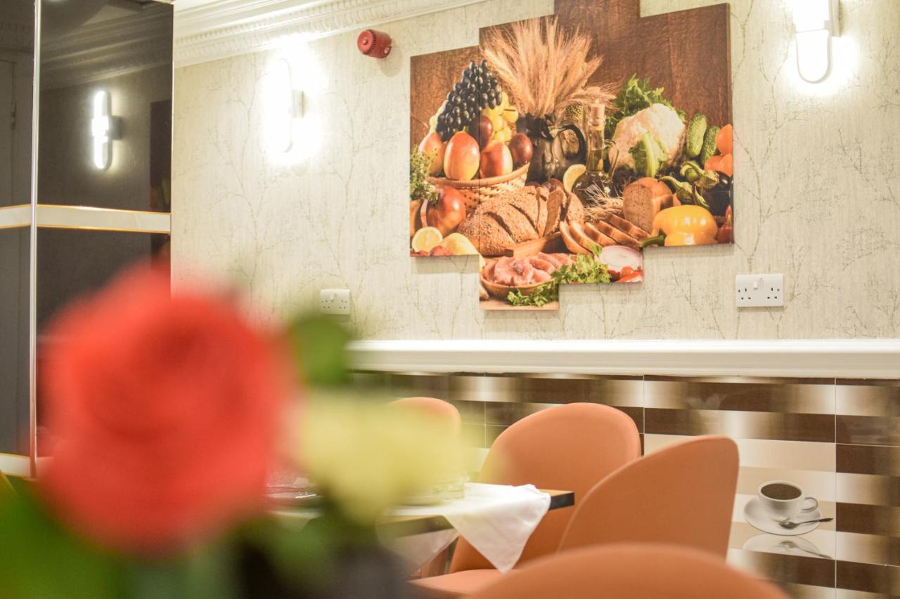 Pembridge Palace Hotel Лондон Екстериор снимка