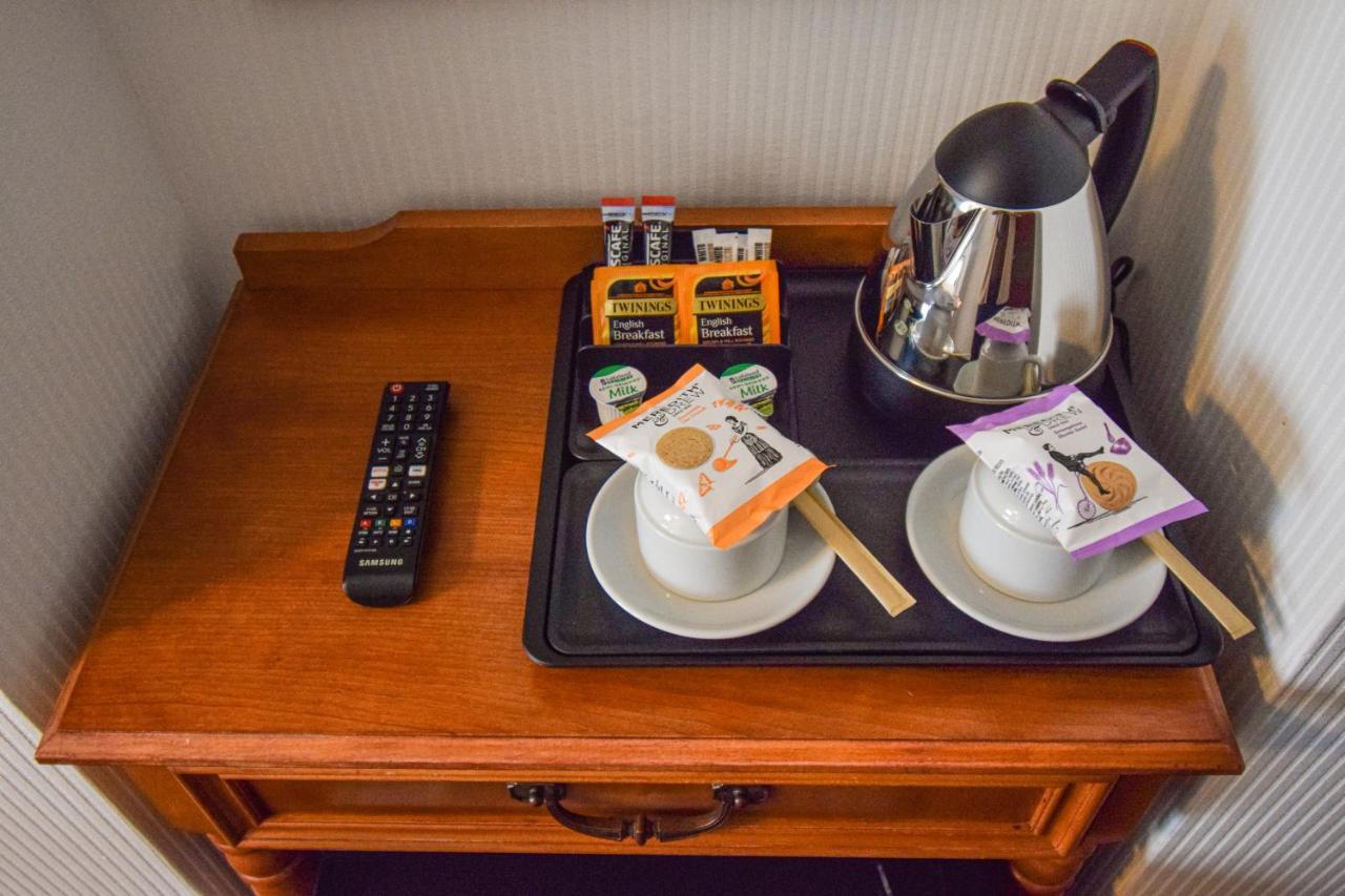 Pembridge Palace Hotel Лондон Екстериор снимка