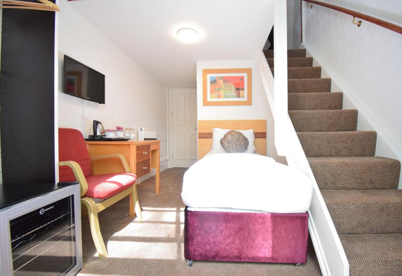 Pembridge Palace Hotel Лондон Екстериор снимка