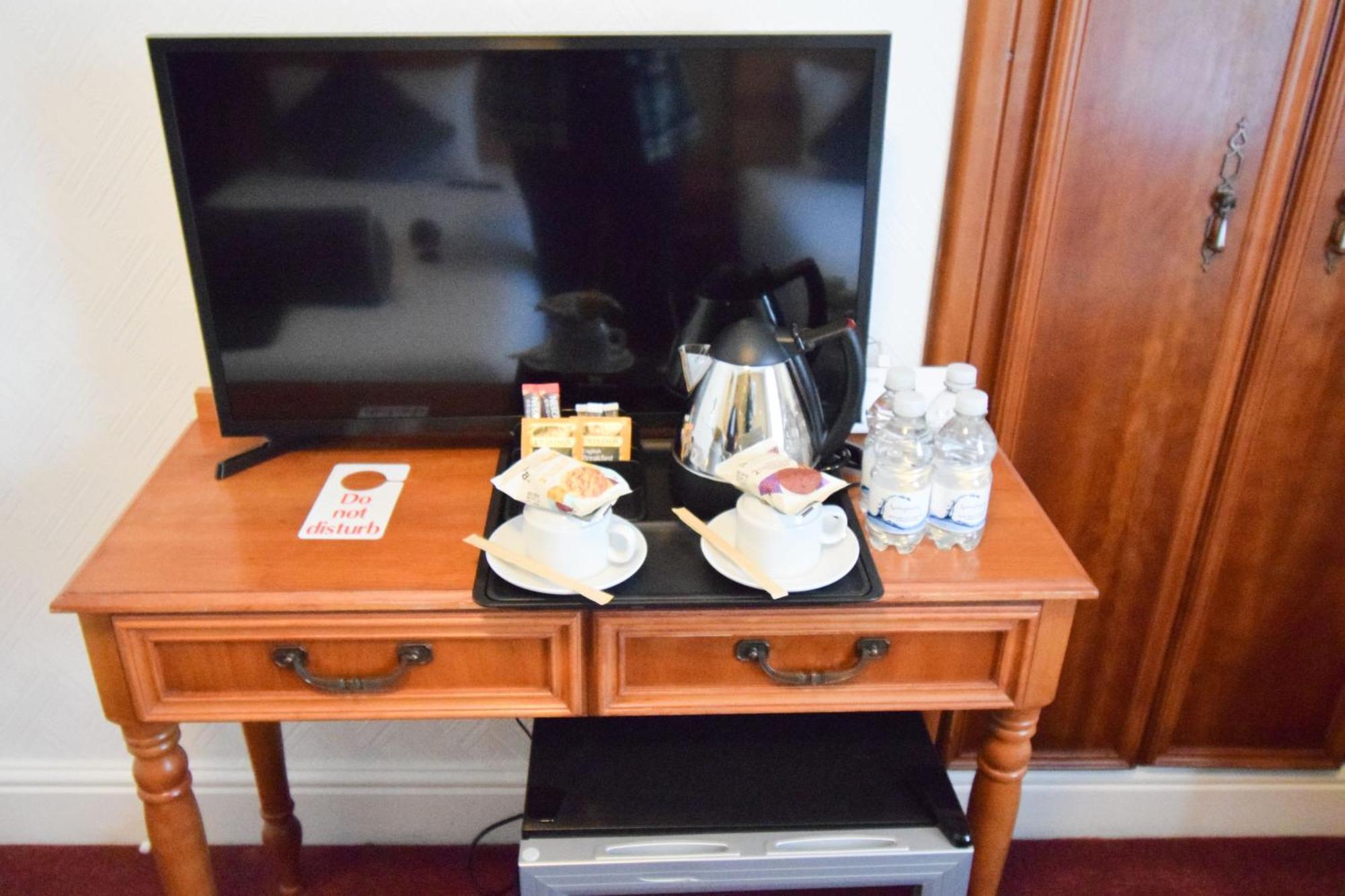 Pembridge Palace Hotel Лондон Екстериор снимка