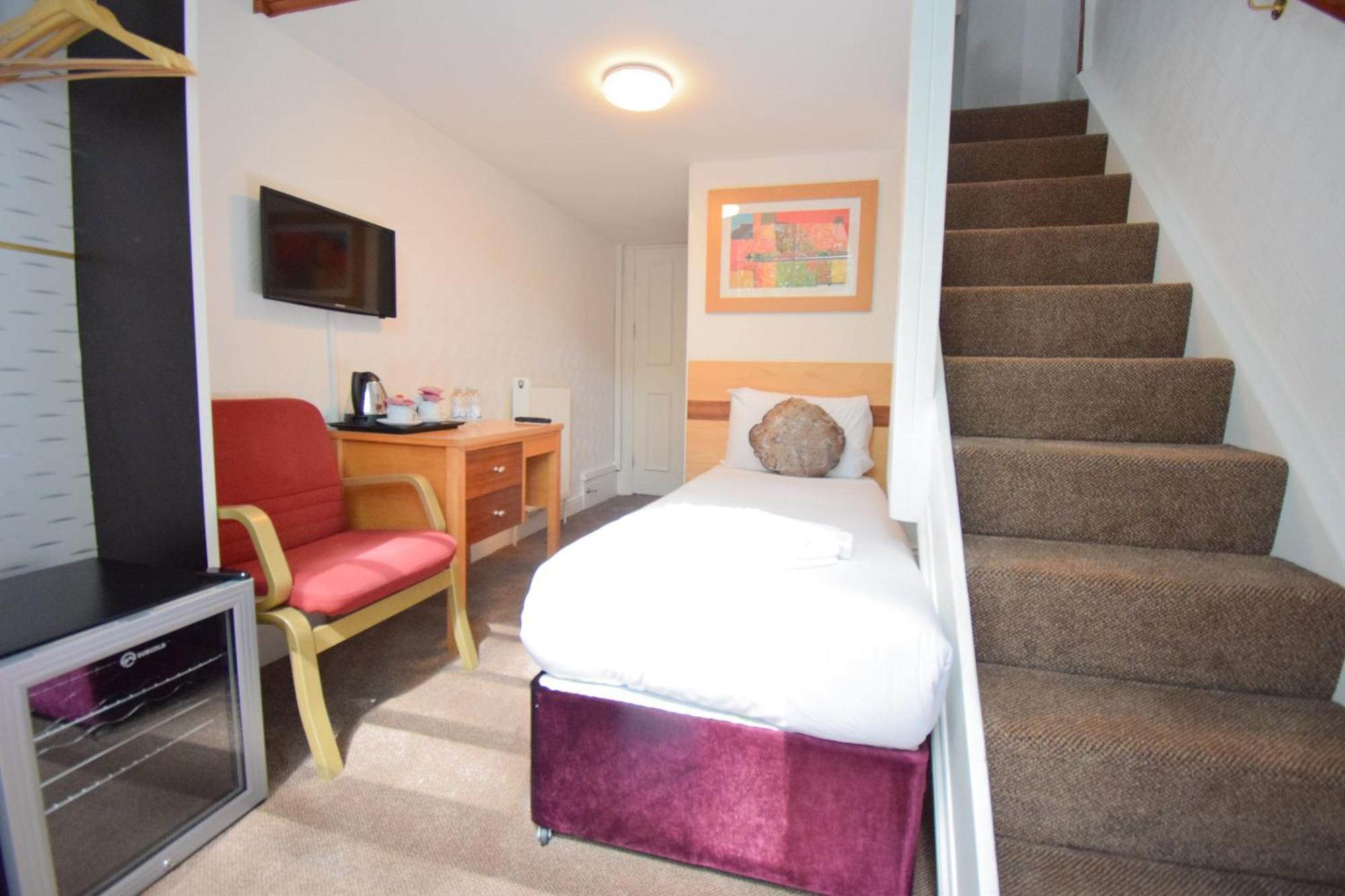 Pembridge Palace Hotel Лондон Екстериор снимка